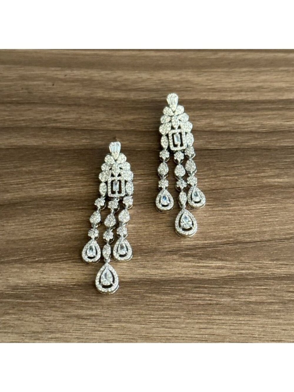 Crystal drop Earrings Q579 - Picture 5 of 5